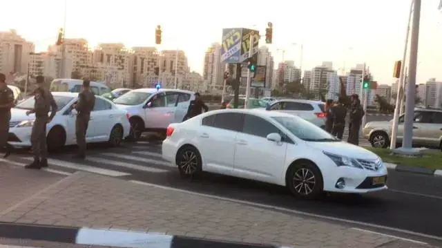 ניידת משטרה סמויה