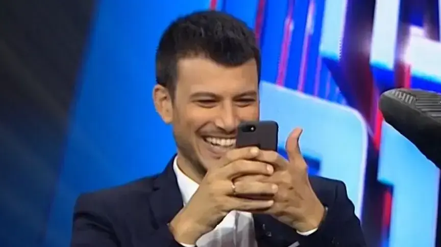 היום בעוד שנה, אסי עזר