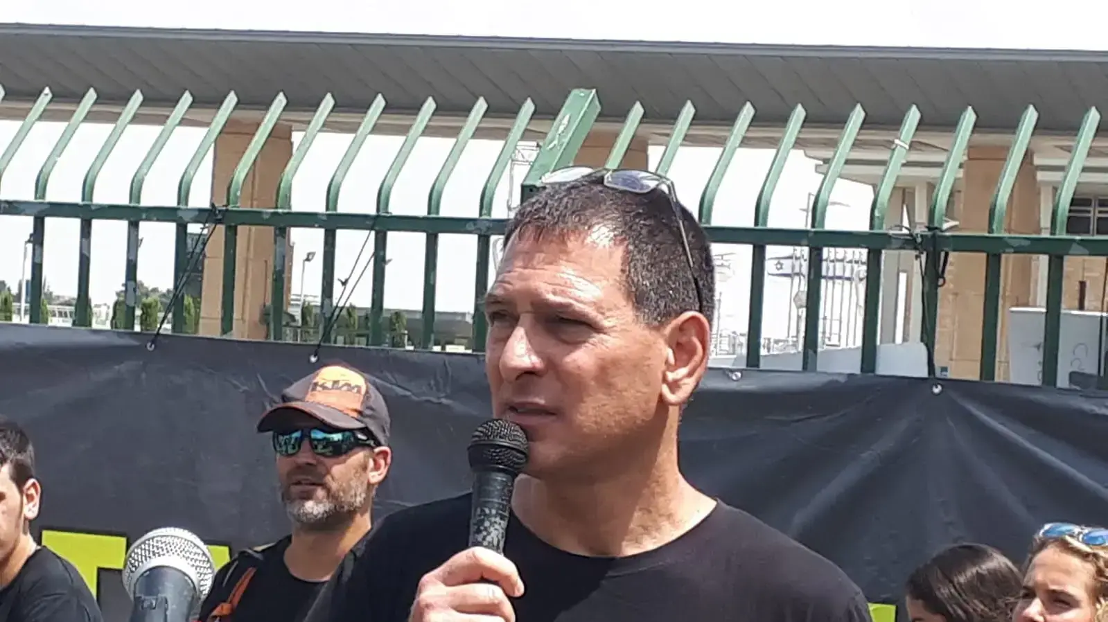 יוני ספיר ממובילי מאבק אסדות הגז