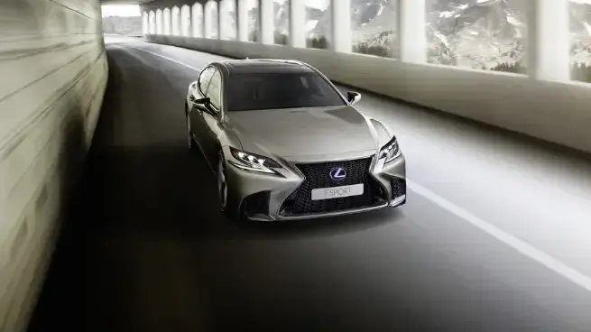 לקסוס LS500