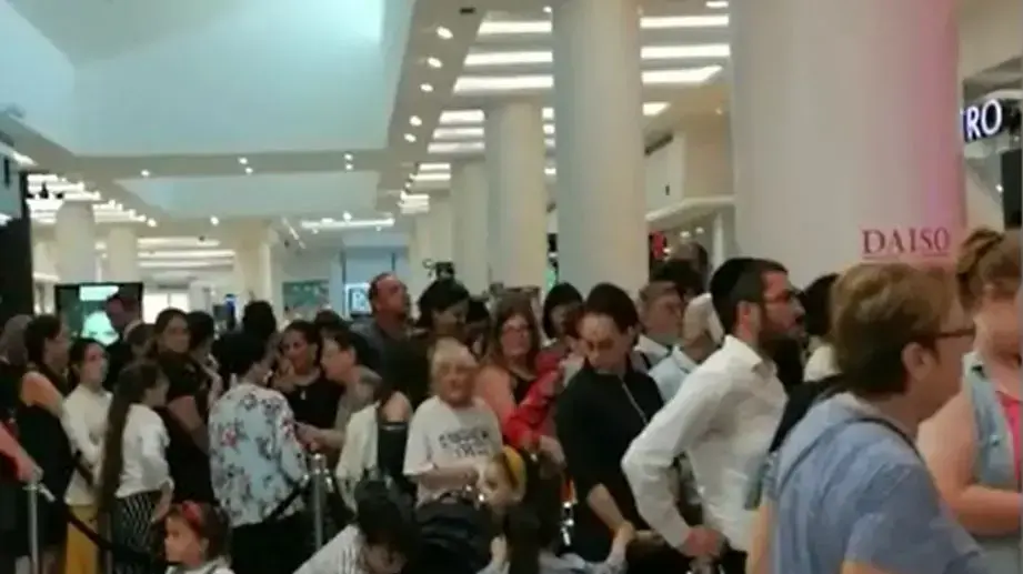 סרטון הישראלים הסתערו על חנות דייסו יפן אשדוד