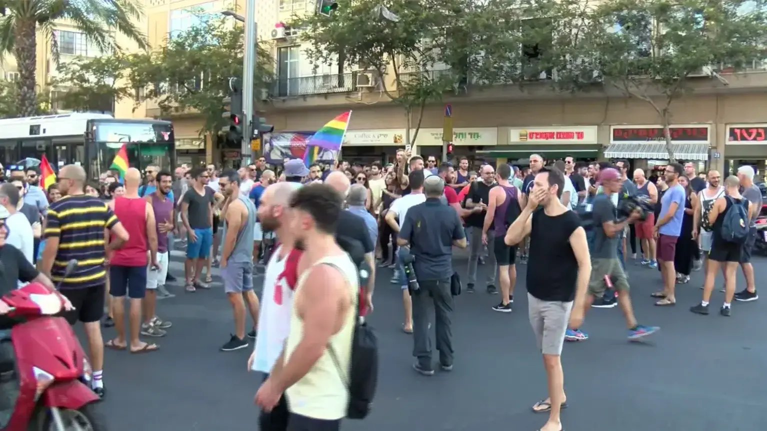 צעדת מחאה של קהילת הלהט?ב