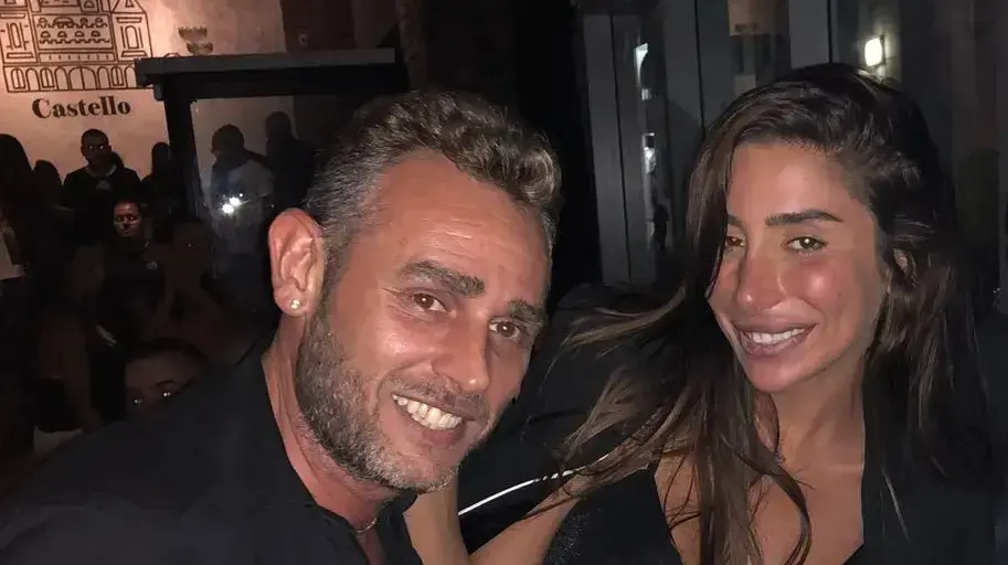 אינה סטיוארט, מושיק עפיה