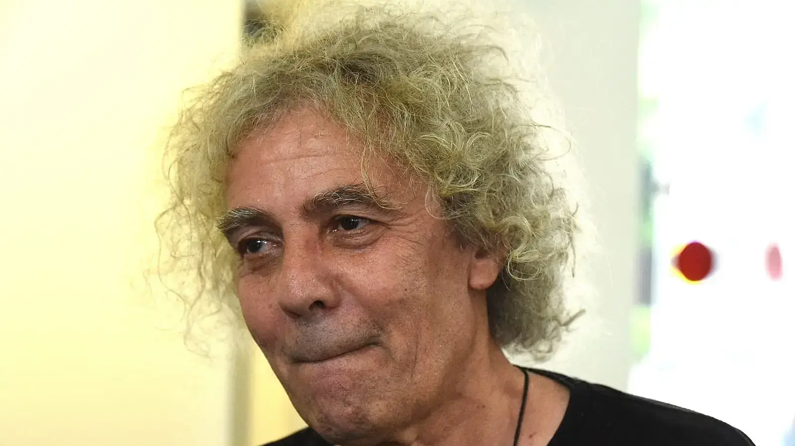 ארונו של אורי אבנרי מוצב בבית סוקולוב (בית אגודת העיתונאים) בתל אביב 22 באוגוסט 2018