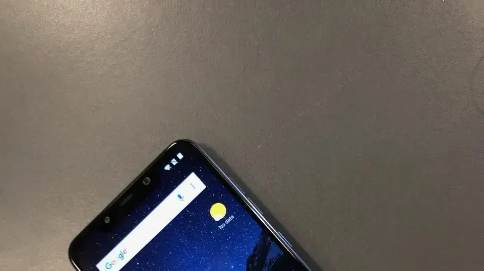 פוקופון F1 מבית שיאומי