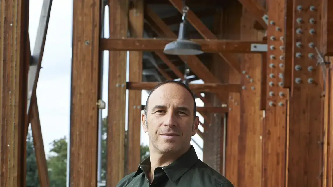 הכוריאוגרף והרקדן יובל פיק