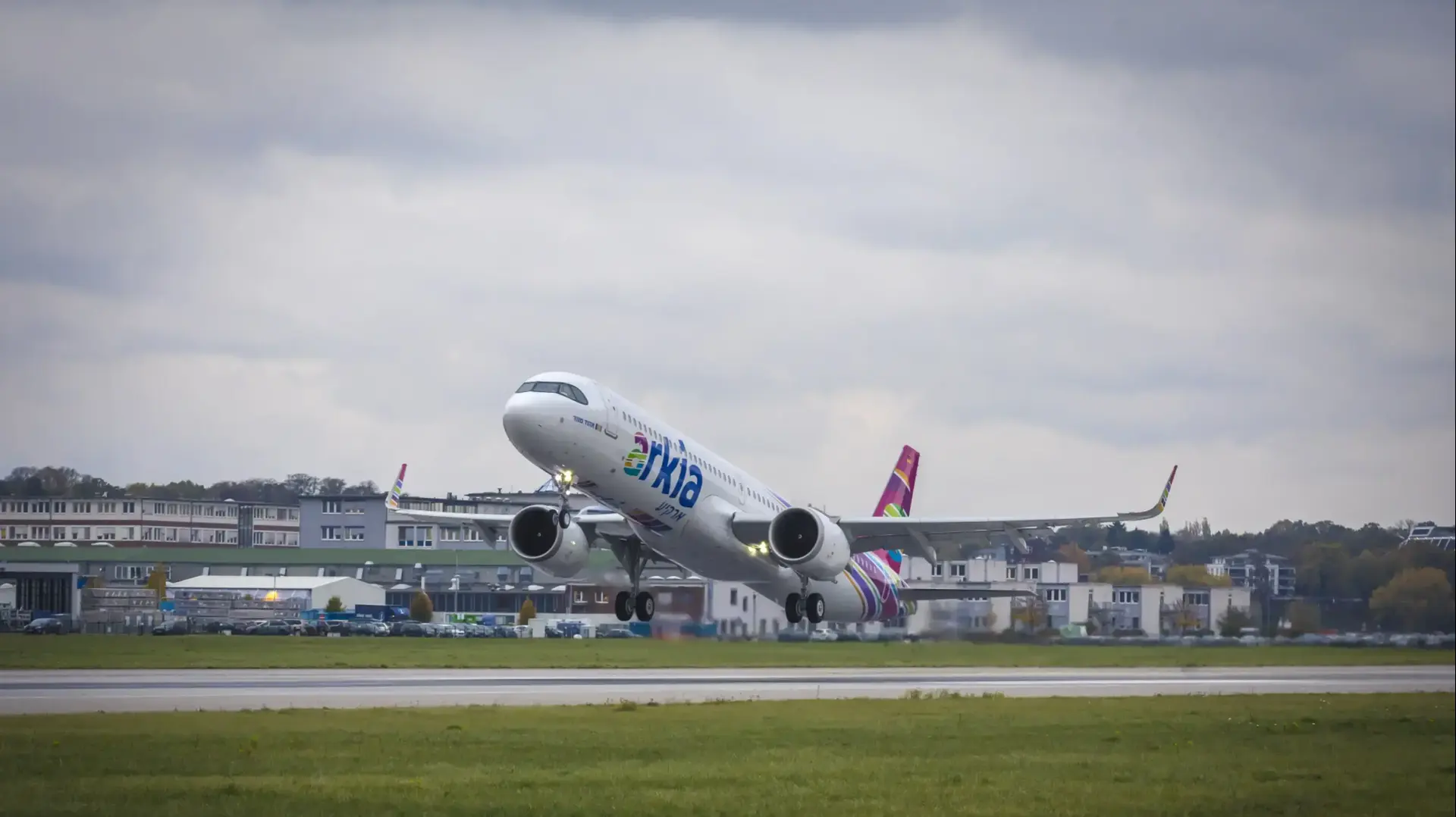 מטוס איירבאס Airbus 321neo LR ארקיע