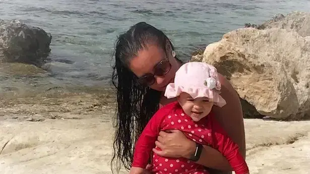 אשליה אופטית של אם ובתה