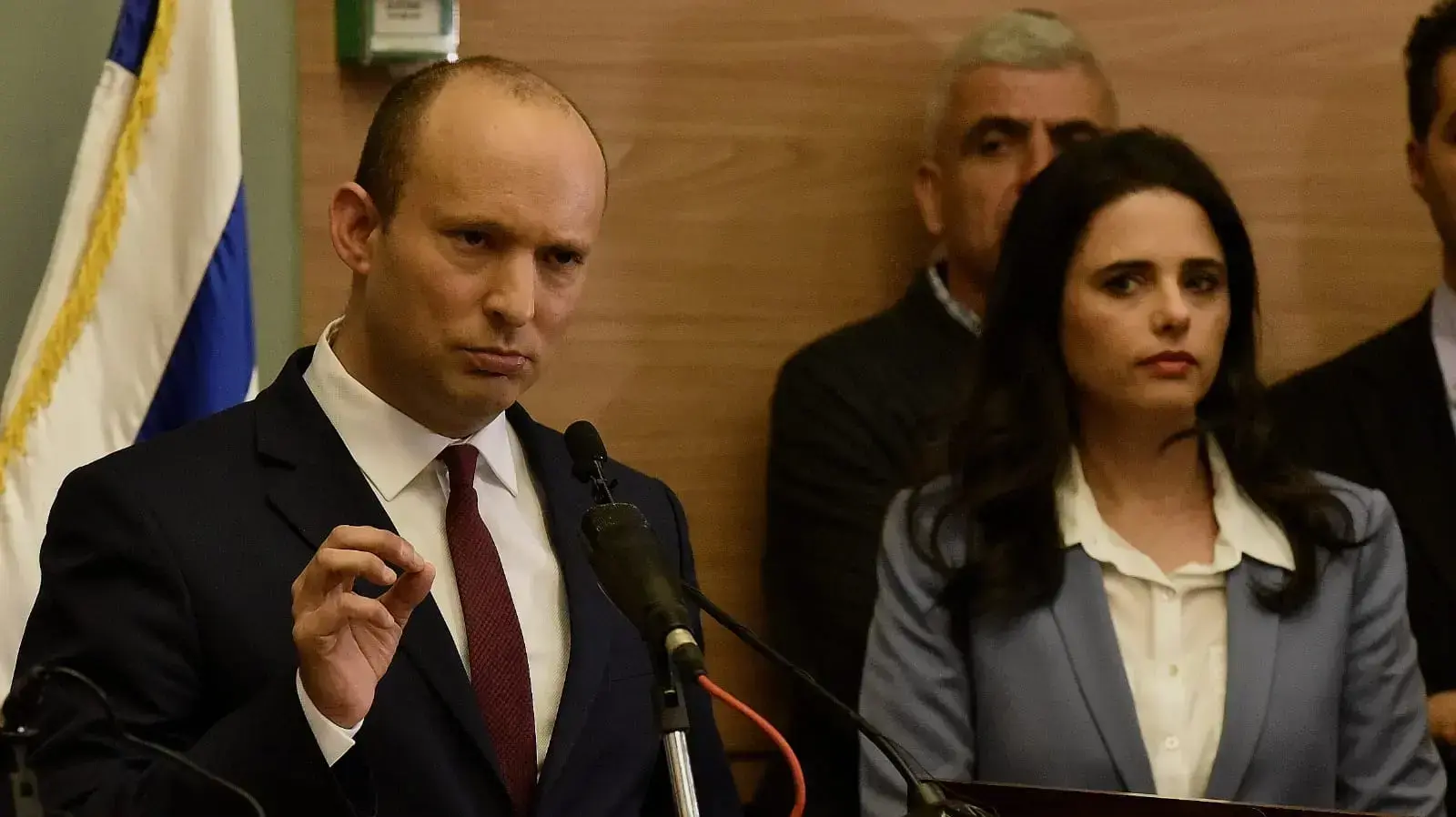 נפטלי  בנט ואיילת שקד במסיבת העיתונאים בכנסת