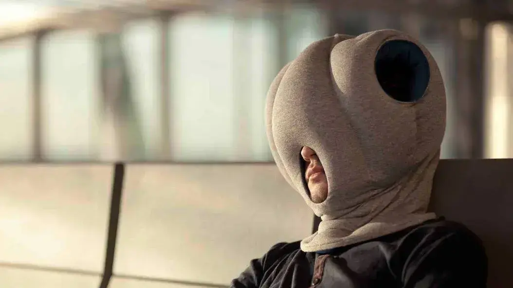 OSTRICHPILLOW כרית יען לטיסות