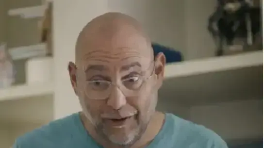 לצבי יש בעיה צביקה הדר
