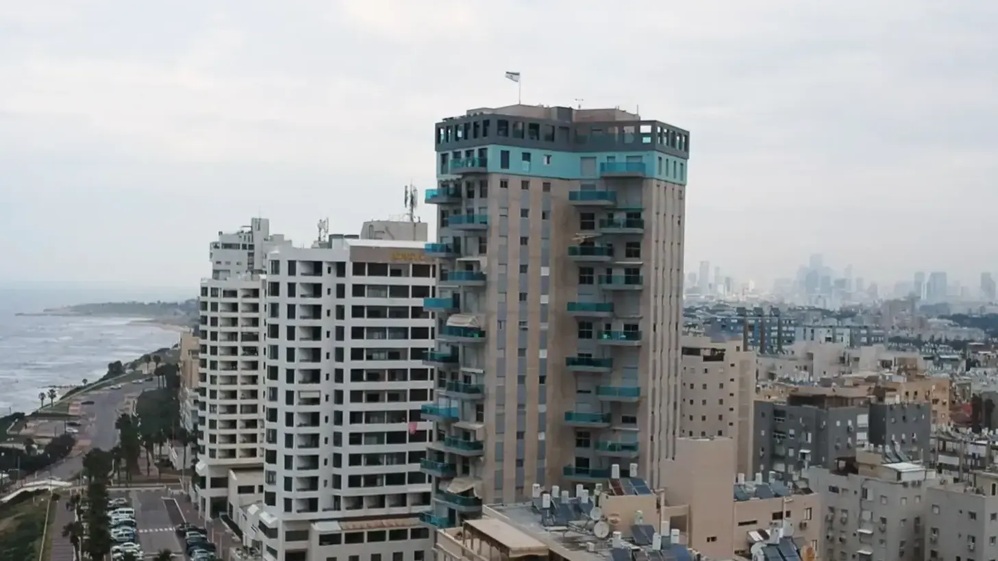 מגדלי מגורים בעיר בת ים