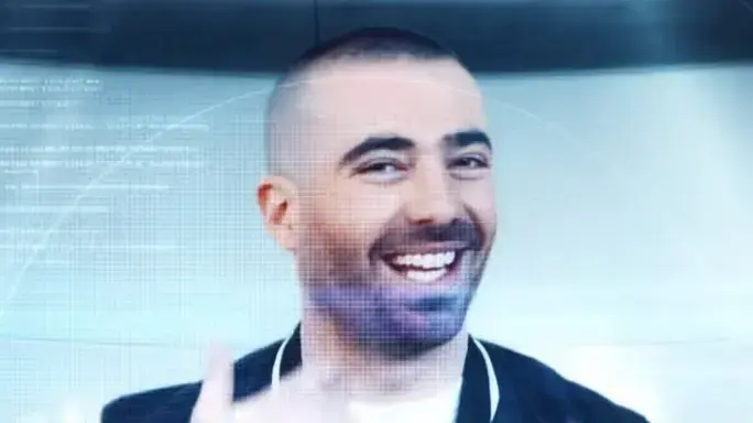 קליפ עומר אדם, "תגידי לי שטוב לך", קורל סימנוביץ'