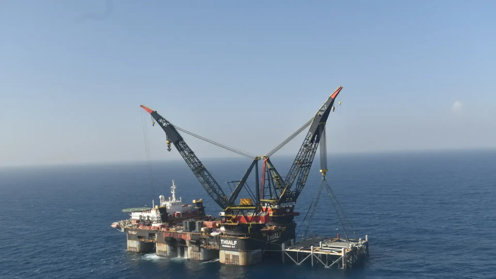 ראש הממשלה בנימין נתניהו ושר האנרגיה יובל שטייניץ ישתתפו באירוע לרגל הגעת החלק התחתון של אסדת הגז "לווייתן", 31 בינואר 2019 ראש הממשלה בנימין נתניהו ושר האנרגיה יובל שטייניץ ישתתפו באירוע לרגל הגעת החלק התחתון של אסדת הגז "לווייתן", 31 בינואר 2019