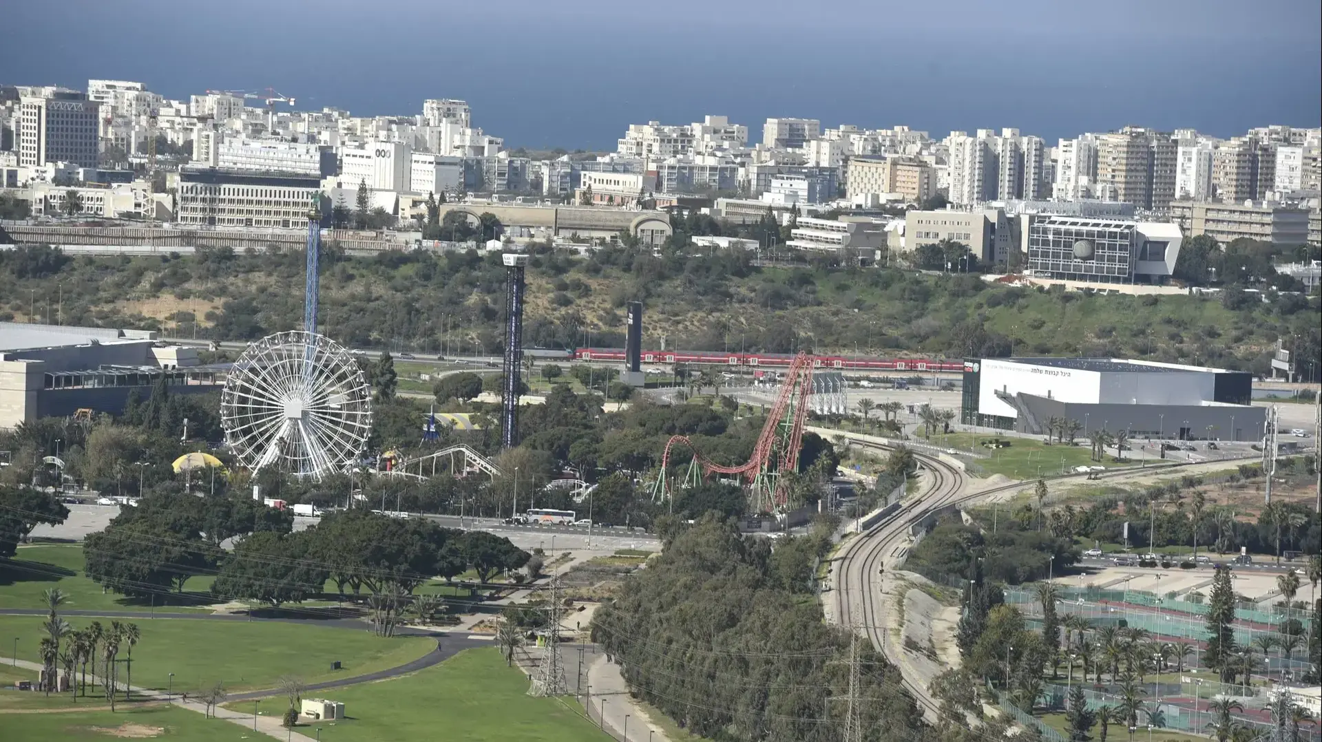 בניינים נדל"ן גוש דן