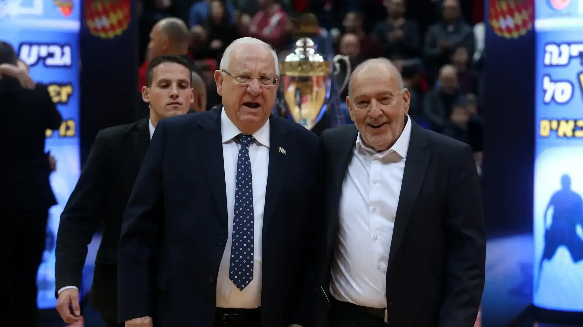 יו"ר איגוד הכדורסל עמירם הלוי עם נשיא המדינה ראובן ריבלין