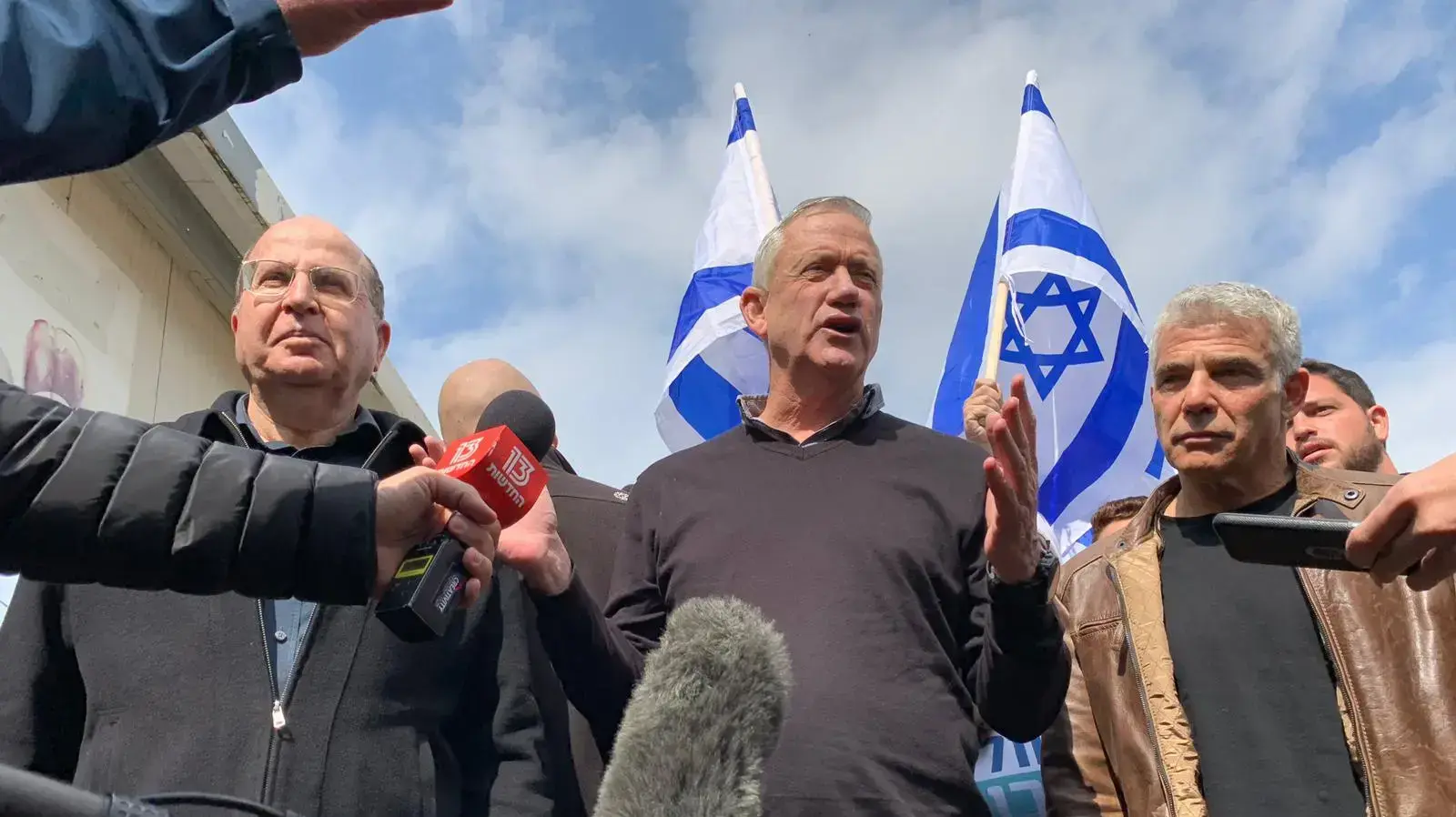 יו"ר כחול לבן, בני גנץ במהלך סיור בצפון 4 במרץ 2019
