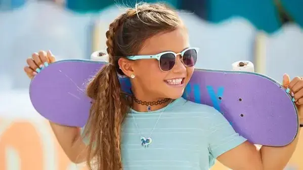 גולשת הסקייטבורד סקיי בראון