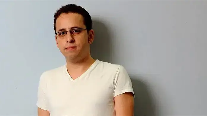 נדב פרי