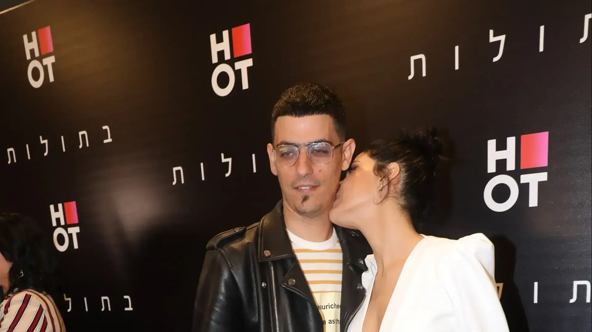 מגי אזרזר, קותי סבג