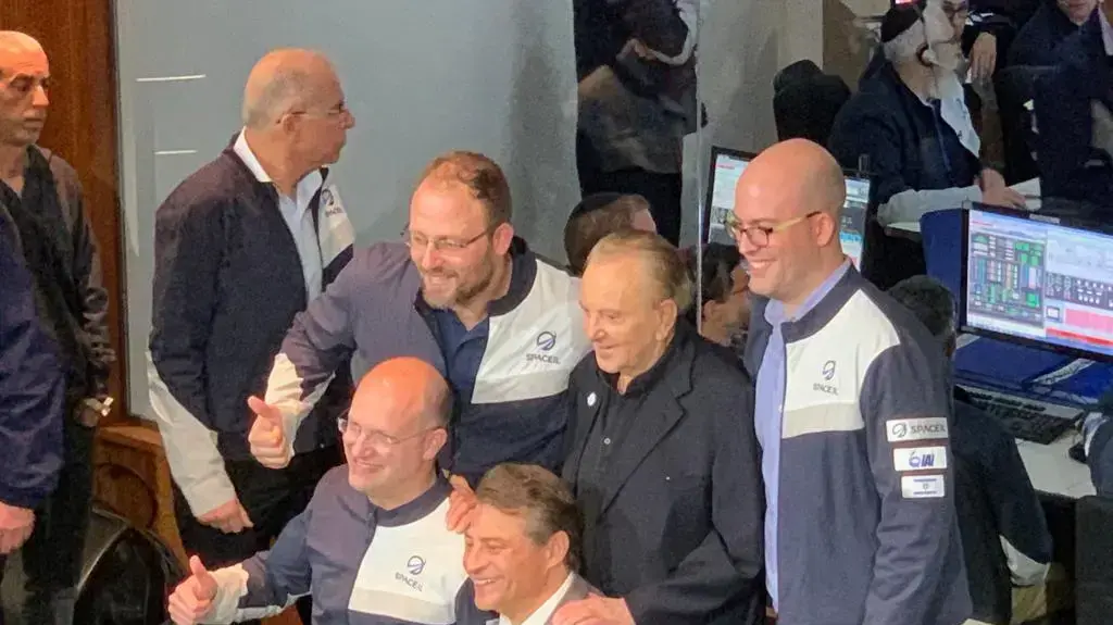 לקראת הנחיתה של בראשית:מוריס קאהן, יריב בש, כפיר דמרי, יהונתן ויינטראוב ועידו ענתבי