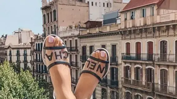שאנל נעליים
