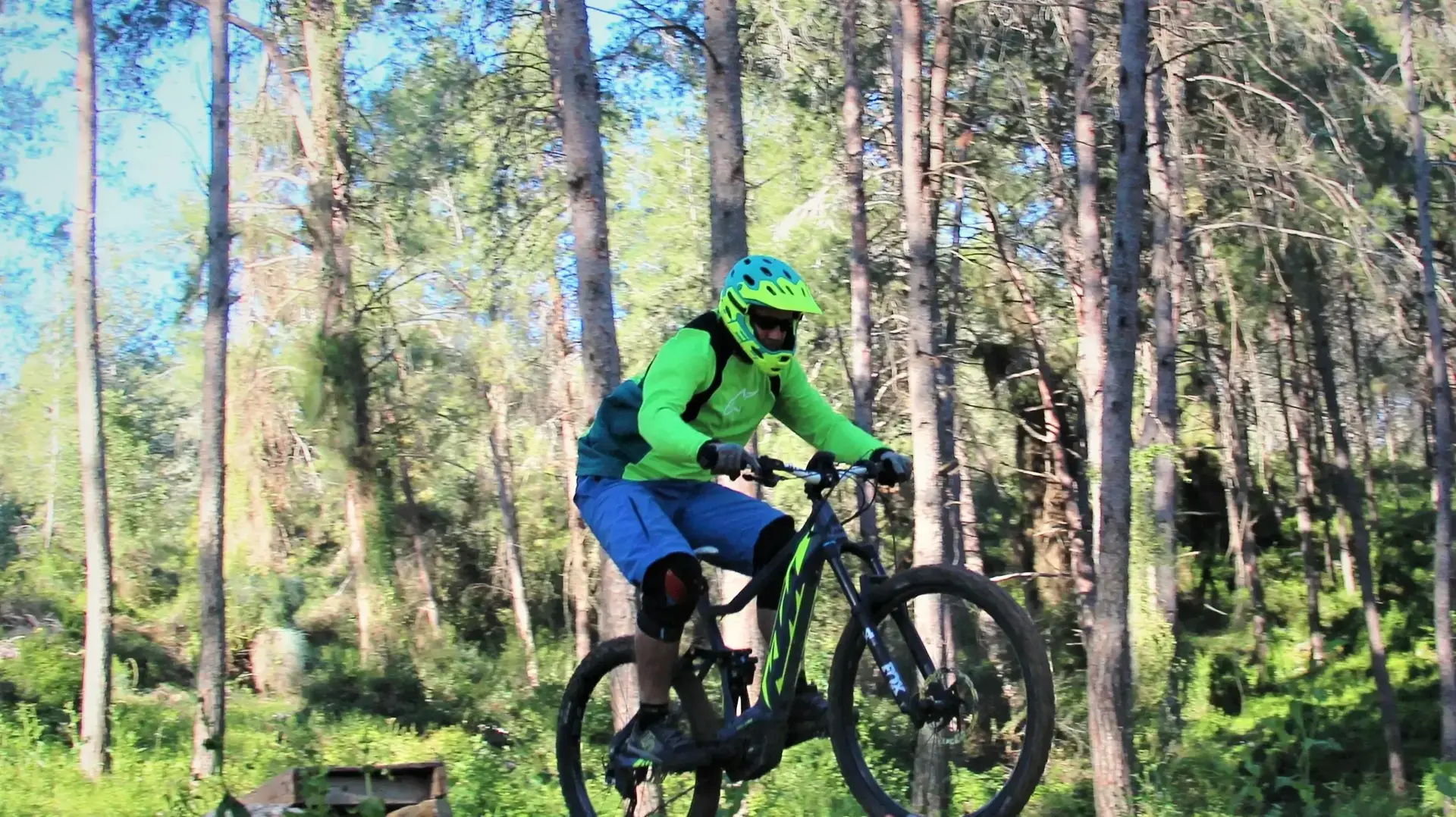 אופני שטח חשמליים KTM סקירה שנייה
