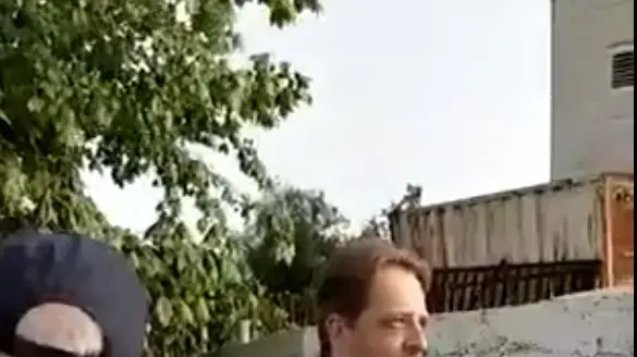 ח"כ רועי פולקמן מחוץ לביתו