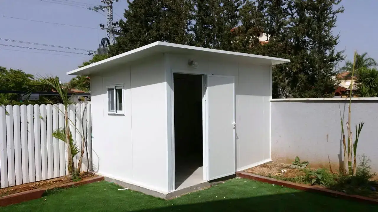 מחסני המחסנים