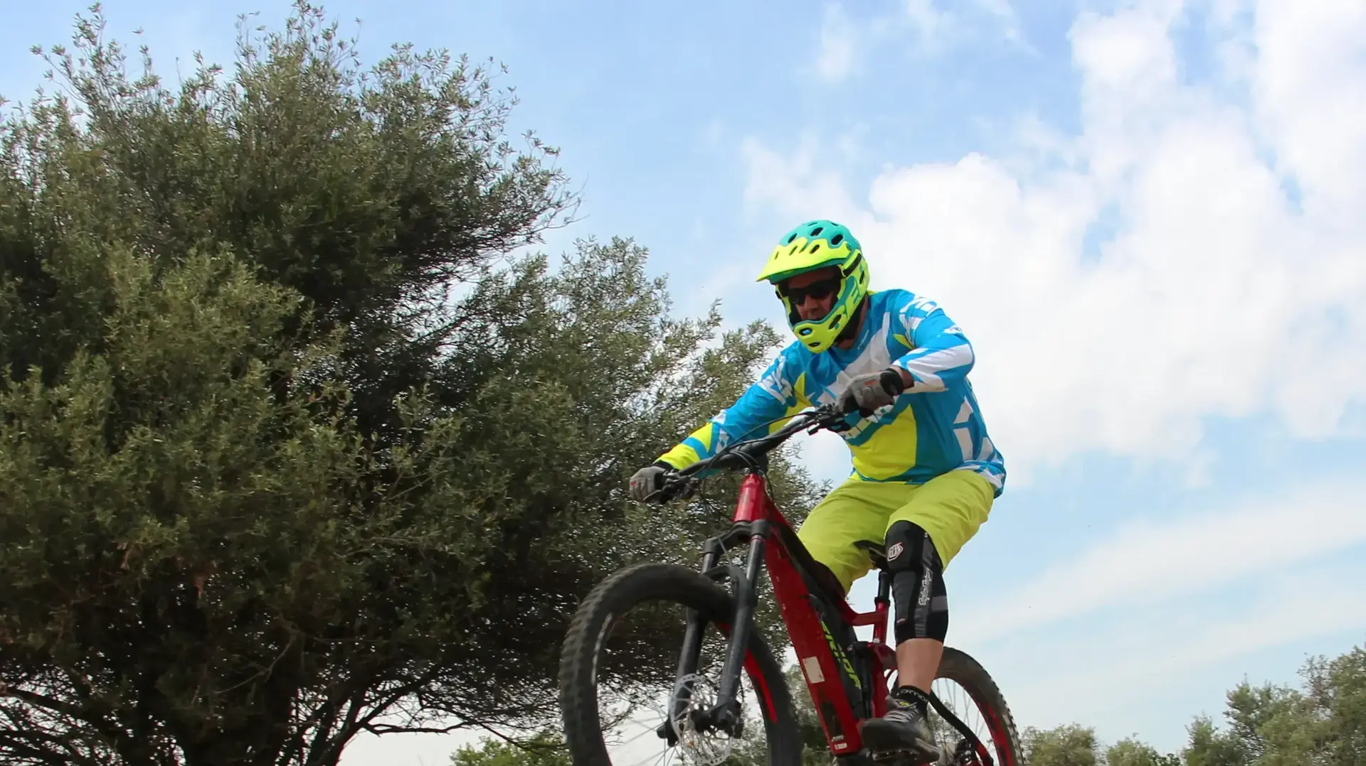 מבחן לאופני השטח החשמליים של MERIDA