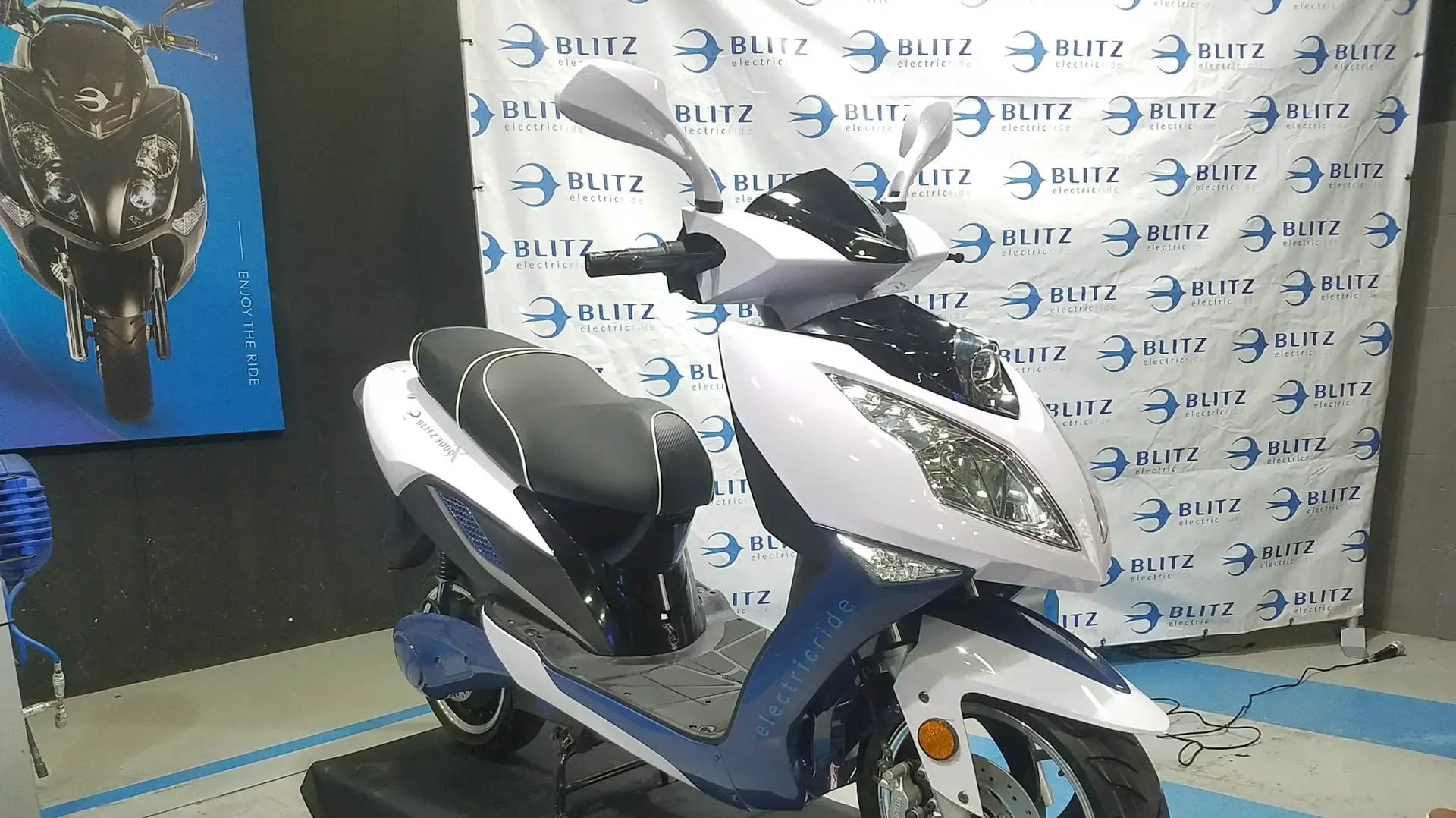 קטנועי בליץ עם מנגנון החלפת סוללות
