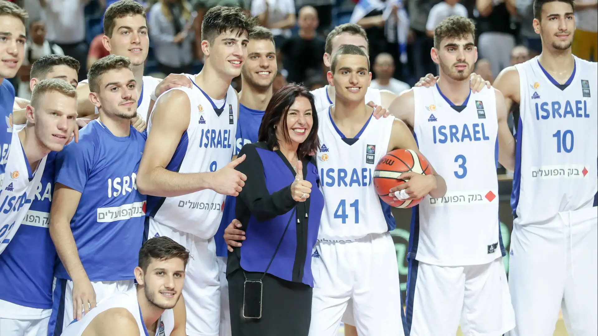נבחרת העתודה חגיגה עם מירי רגב