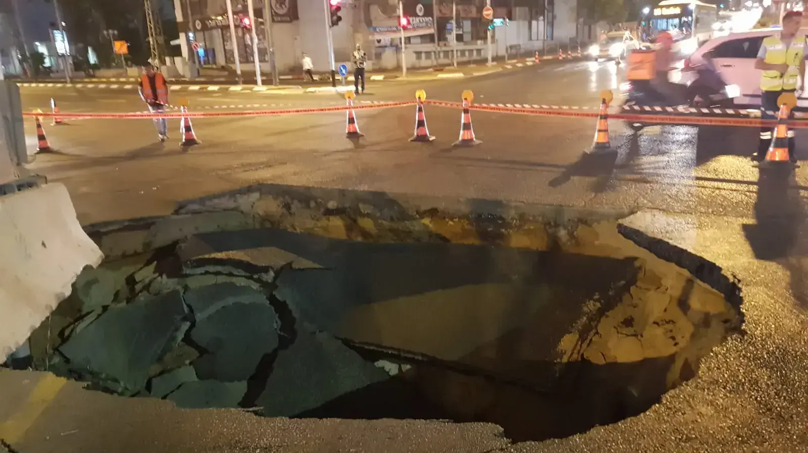 בולען נפער בגבול רמת גן בני ברק, 22 ביולי 2019
