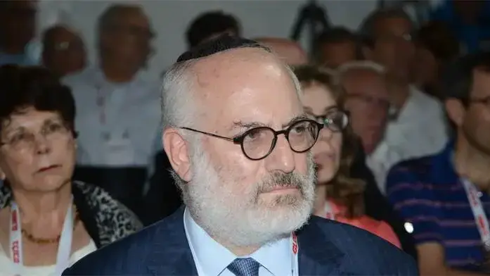 אדורארדו אלשטיין, בעל השליטה באי.די.בי