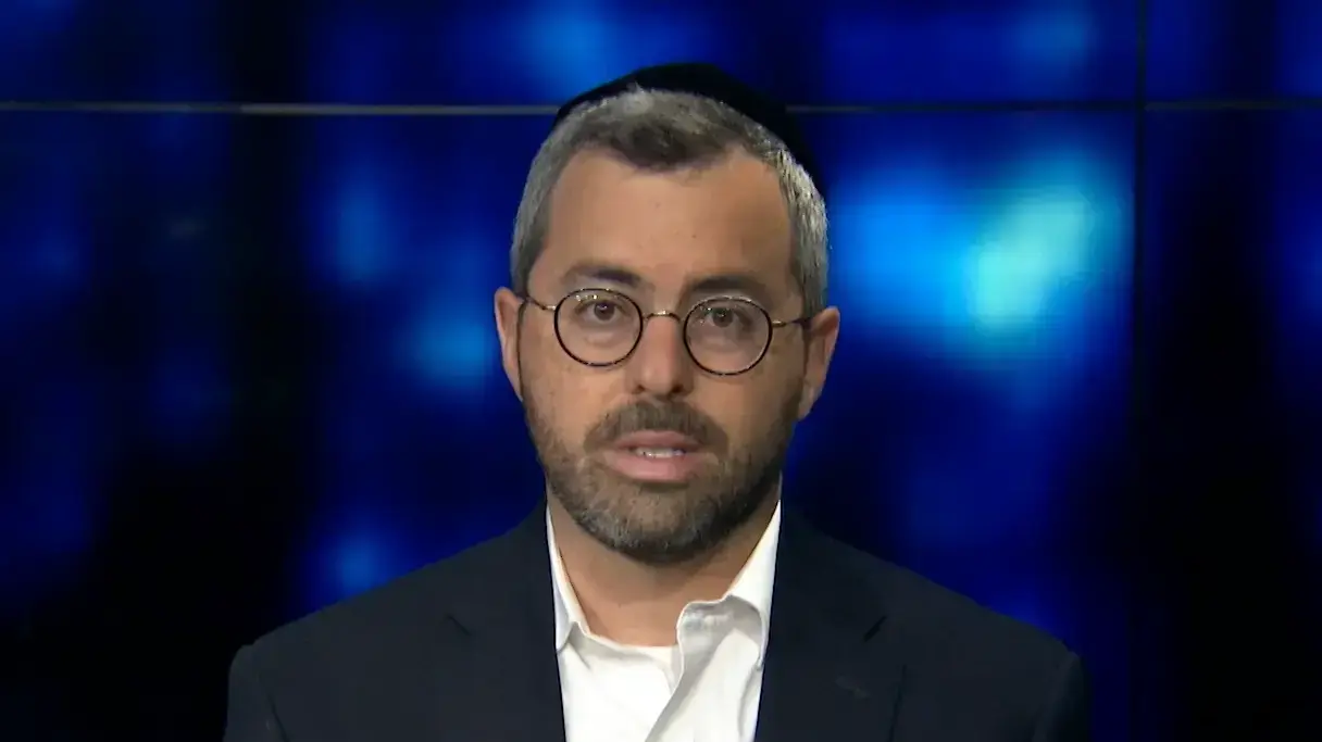 עו"ד אורי ליקר, בעלים שותף במשרד עורכי הדין ברודשנדל, ליקר ושות'