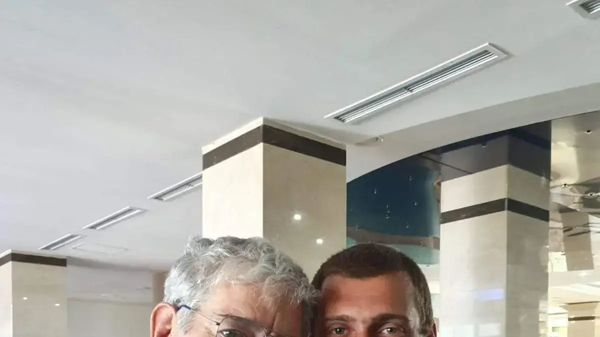 גבריאל תמאש עם יואב כץ בעלים הפועל חיפה גבריאל תמאש עם יואב כץ בעלים הפועל חיפה