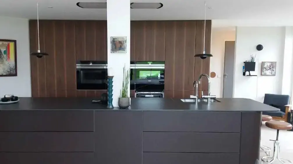 שיש השראתי של חברת IQK Kitchens