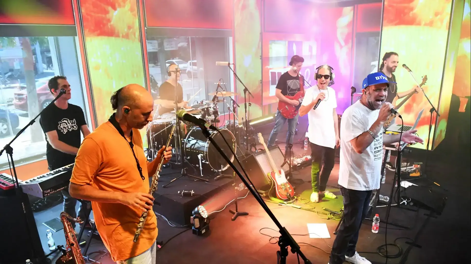הדג נחש בהופעה באולפן וואלה, 22 באוגוסט 2019