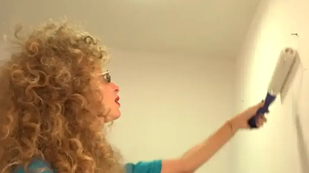 יוליה פלוטקין מתנדבת בפרויקט "קק"ל למען הקהילה"