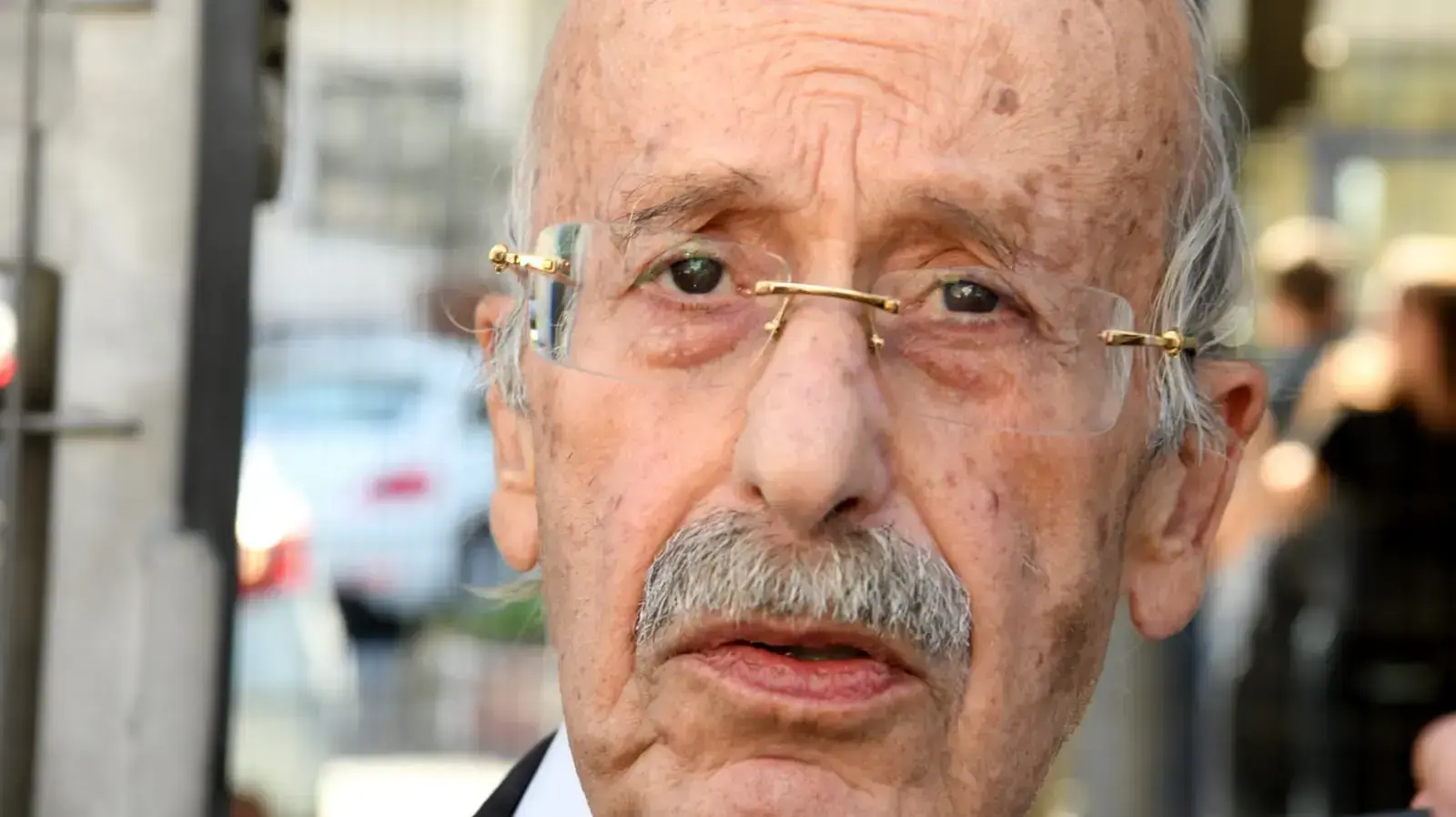 עו"ד רם כספי המייצג את רה"מ בתיק 4000, עם יציאתו ממשרד המשפטים, ירושלים 2 באוקטובר 2019