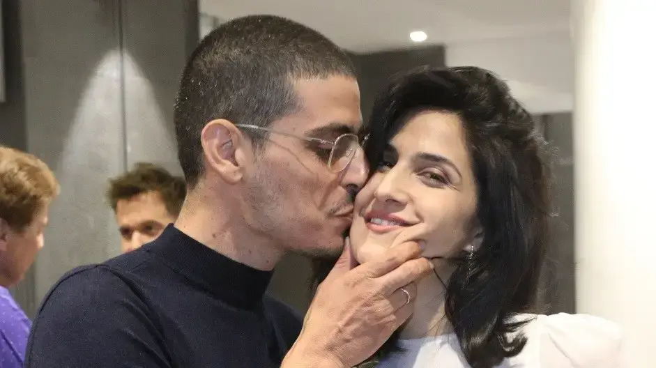 מגי אזרזר, קותי סבג