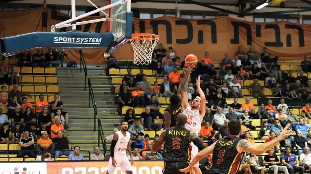 שחקן עירוני נס ציונה גולן גוט