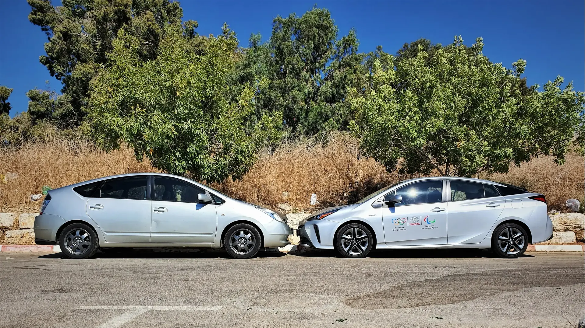 טויוטה פריוס במפגש הדורות