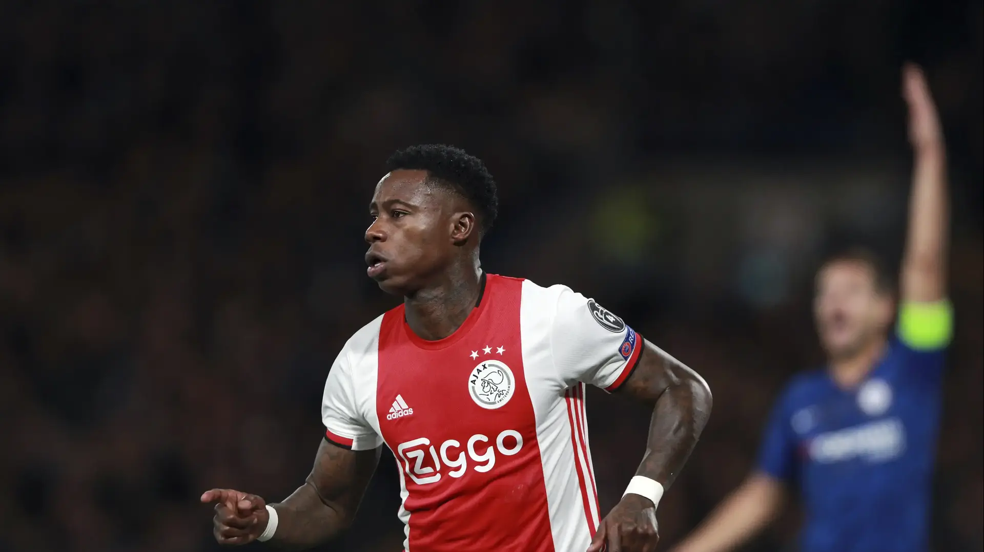 קווינסי פרומס שחקנה של אייאקס