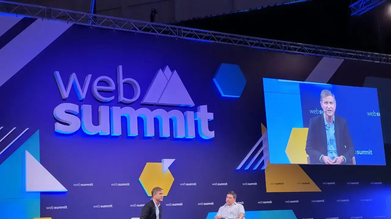 ג'יי סאליבן, מנהל המוצר של פייסבוק בכנס Web Summit 2019