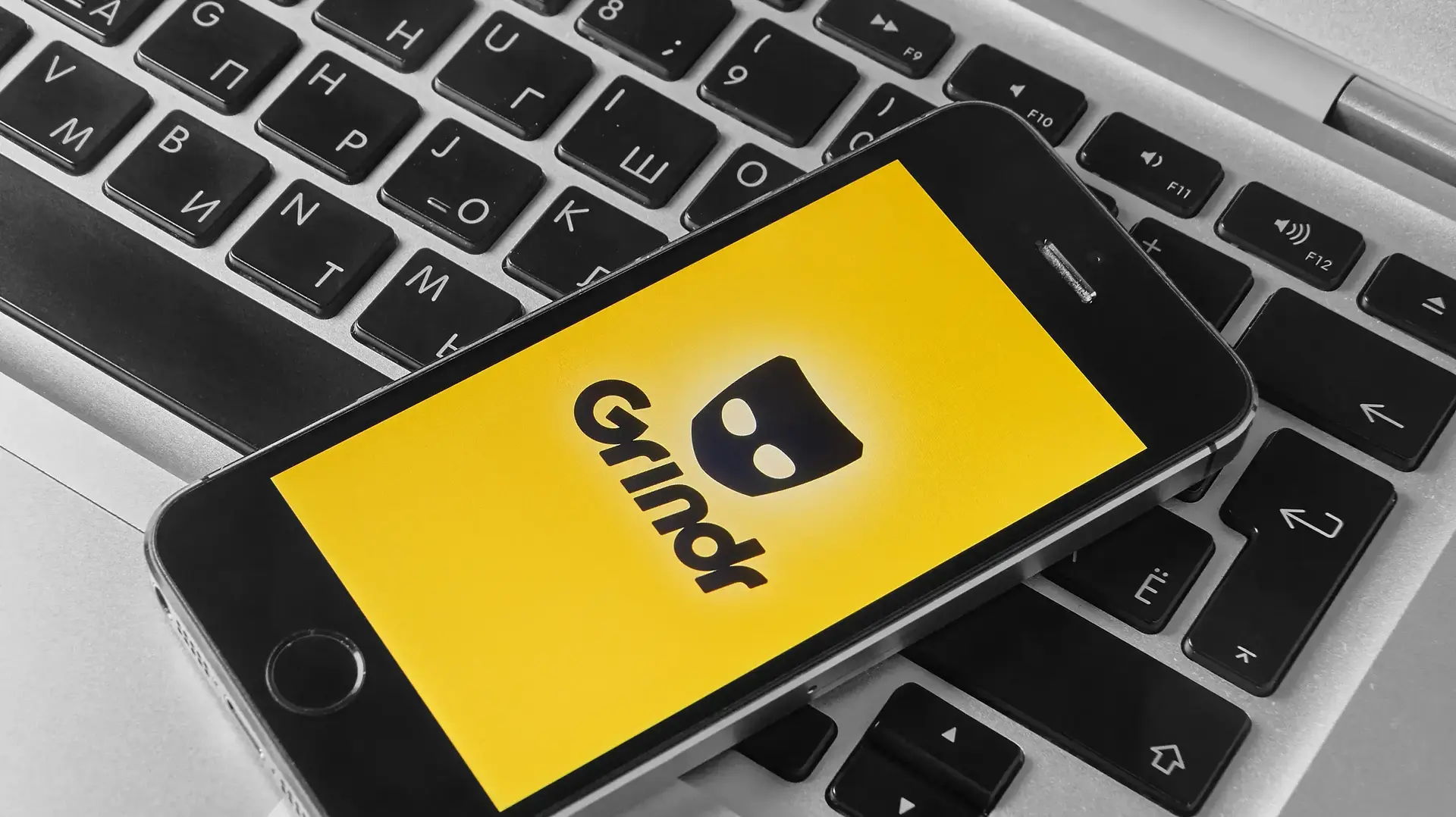אפליקצית ההיכרויות Grindr, ללהט"ב. אילוסטרציה