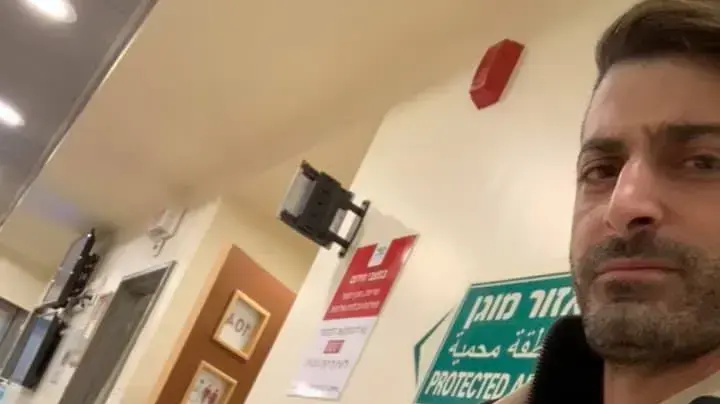 אביתר צ'נדלר פרטוק לאחר שניצל באמצעות השעון החכם של אפל