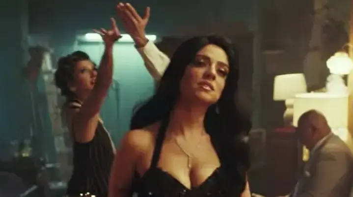 שירי מימון מתוך הקליפ לשירה "ויטני"