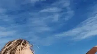 הדוגמנית קיילין וורד גייסה תרומות לנזקי השריפה באוסטרליה