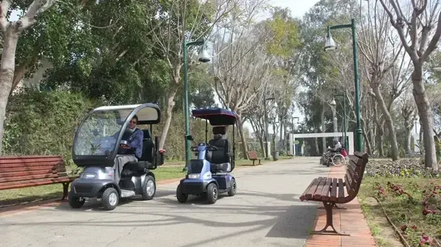 א ג קלנועיות